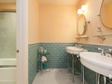If You Need to Do a Complete Master Bathroom Remodel, Bathroom Experts Like the Contractors at RUPP Are What You Need.