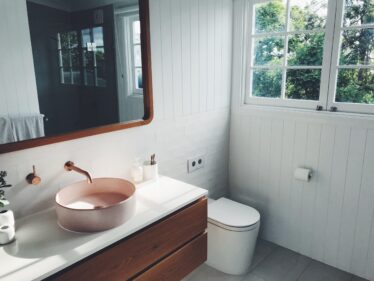 Your bathroom costs aren't determined by the square foot, but by the style and quantity. Learn more now!